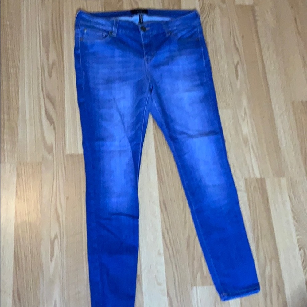 Celebrity pink blue skinny jeans